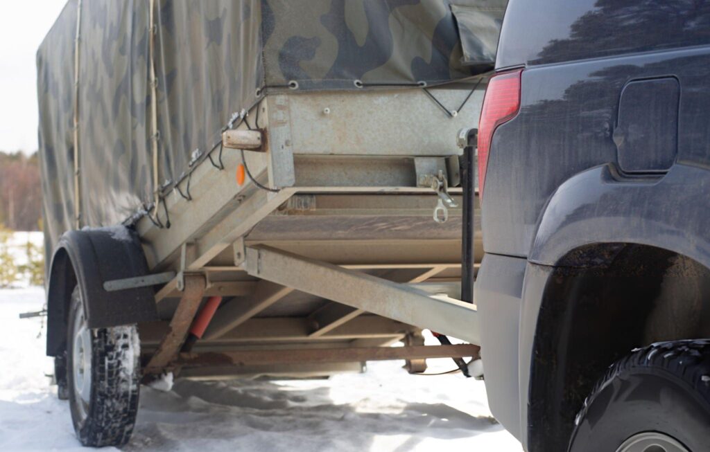 Conduite avec attelage sur route enneigée : tous nos conseils